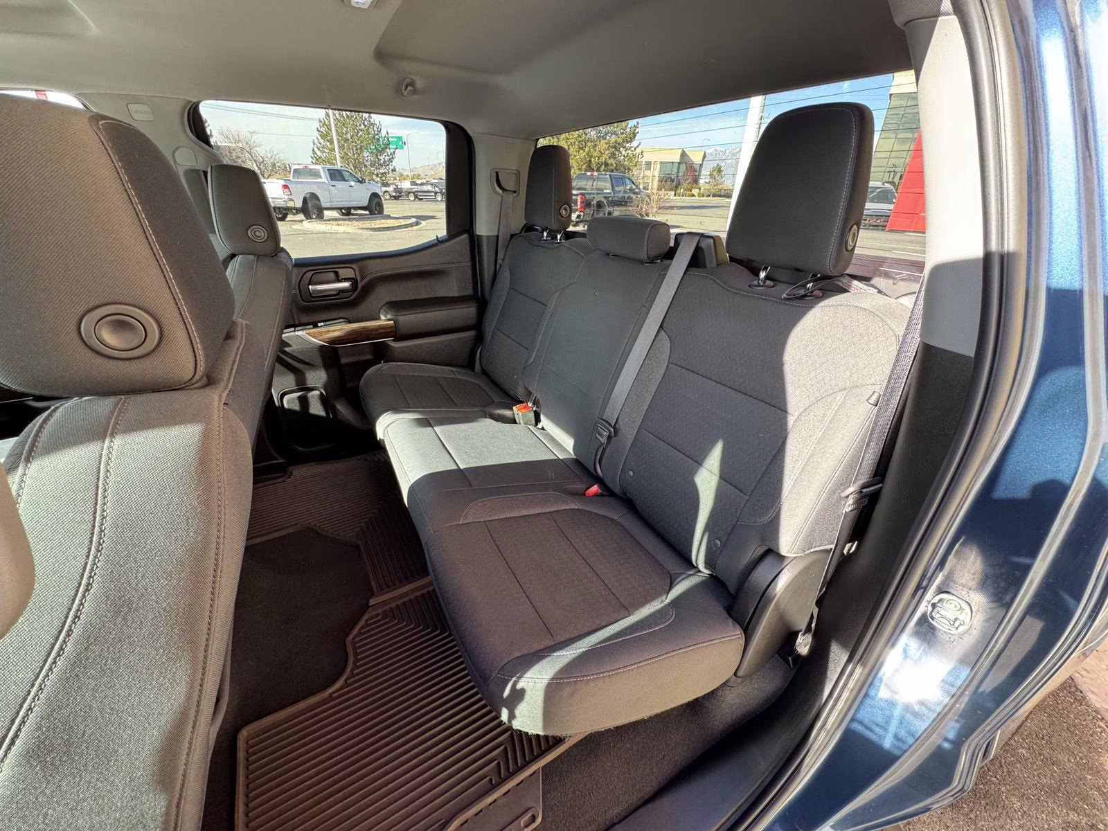 2019 Pacific Blue Metallic GMC Sierra 1500 SLE 4X4 Truck