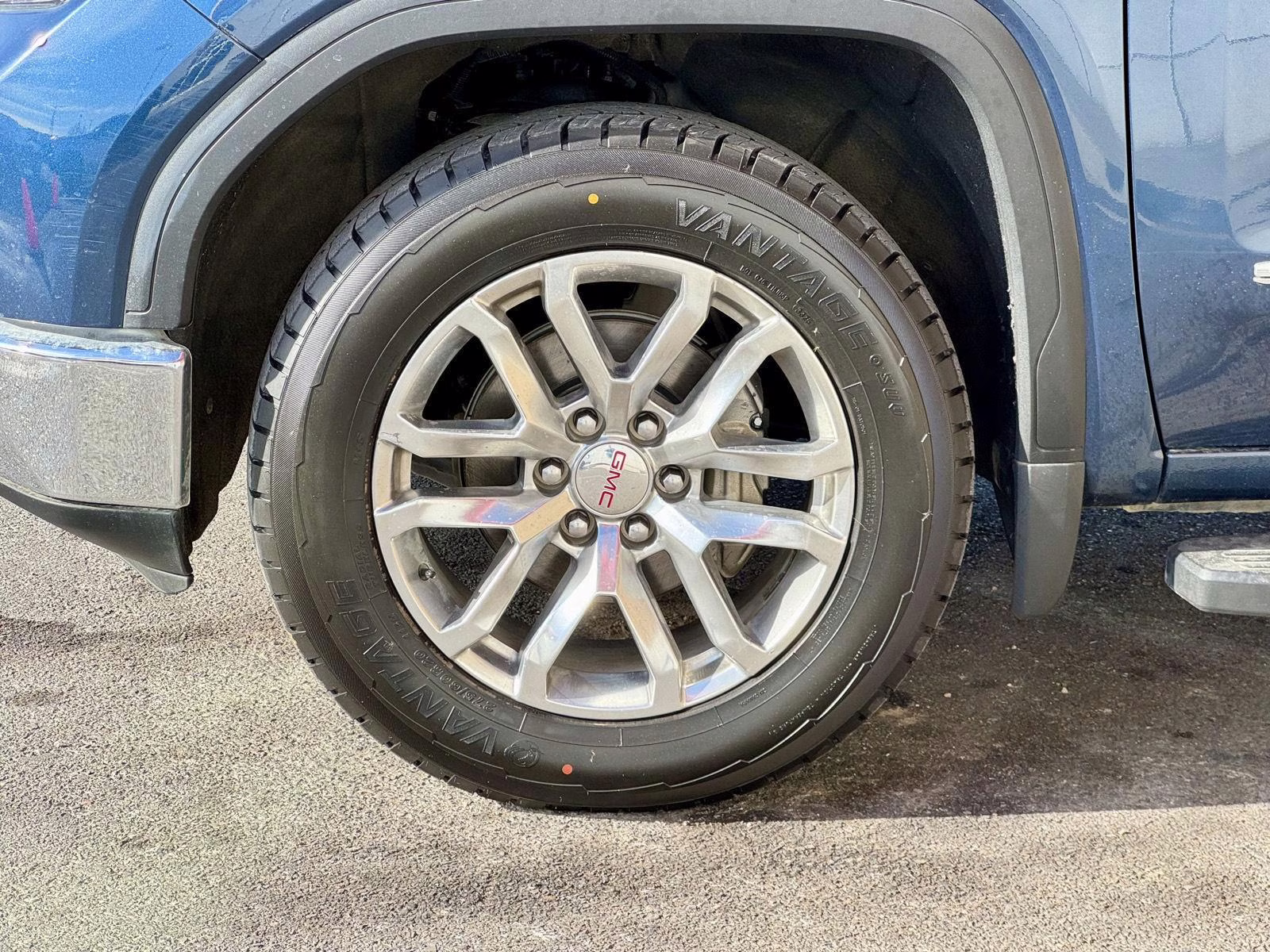 2019 Pacific Blue Metallic GMC Sierra 1500 SLE 4X4 Truck