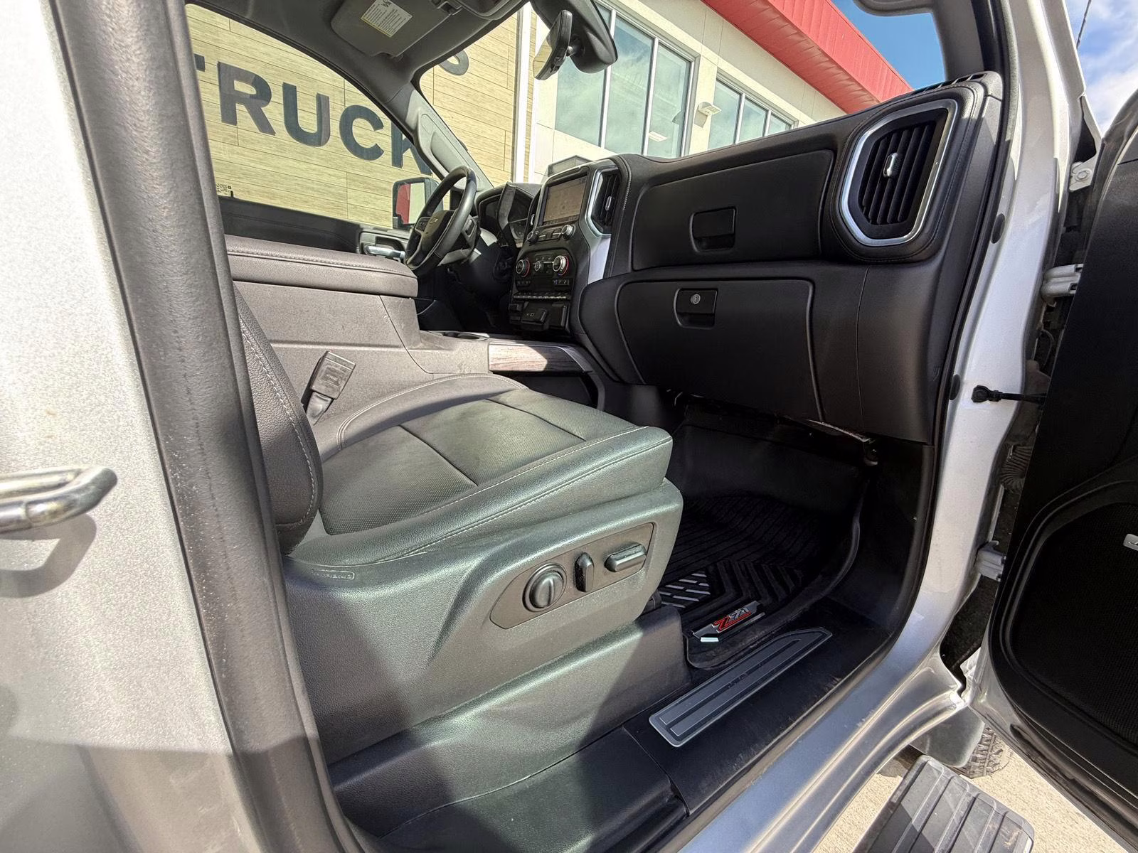 2021 Silver Ice Metallic Chevrolet Silverado 1500 LTZ 4X4 Truck