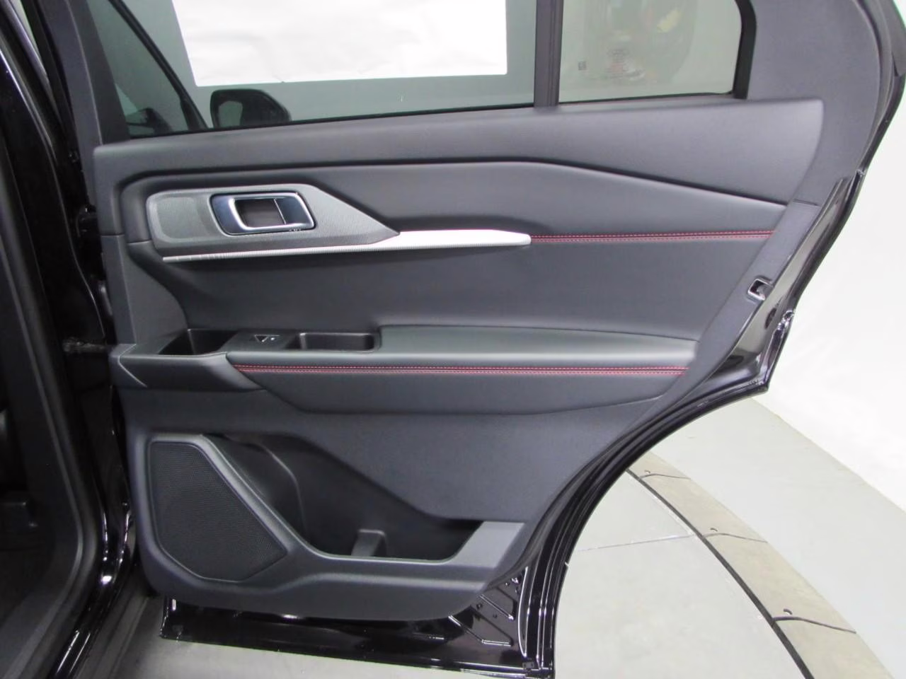 2026 Agate Black Metallic Ford Explorer ST-Line 4X4 SUV