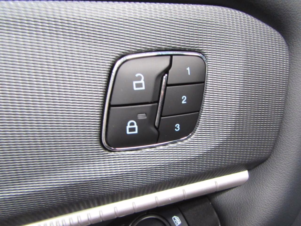 2026 Agate Black Metallic Ford Explorer ST-Line 4X4 SUV