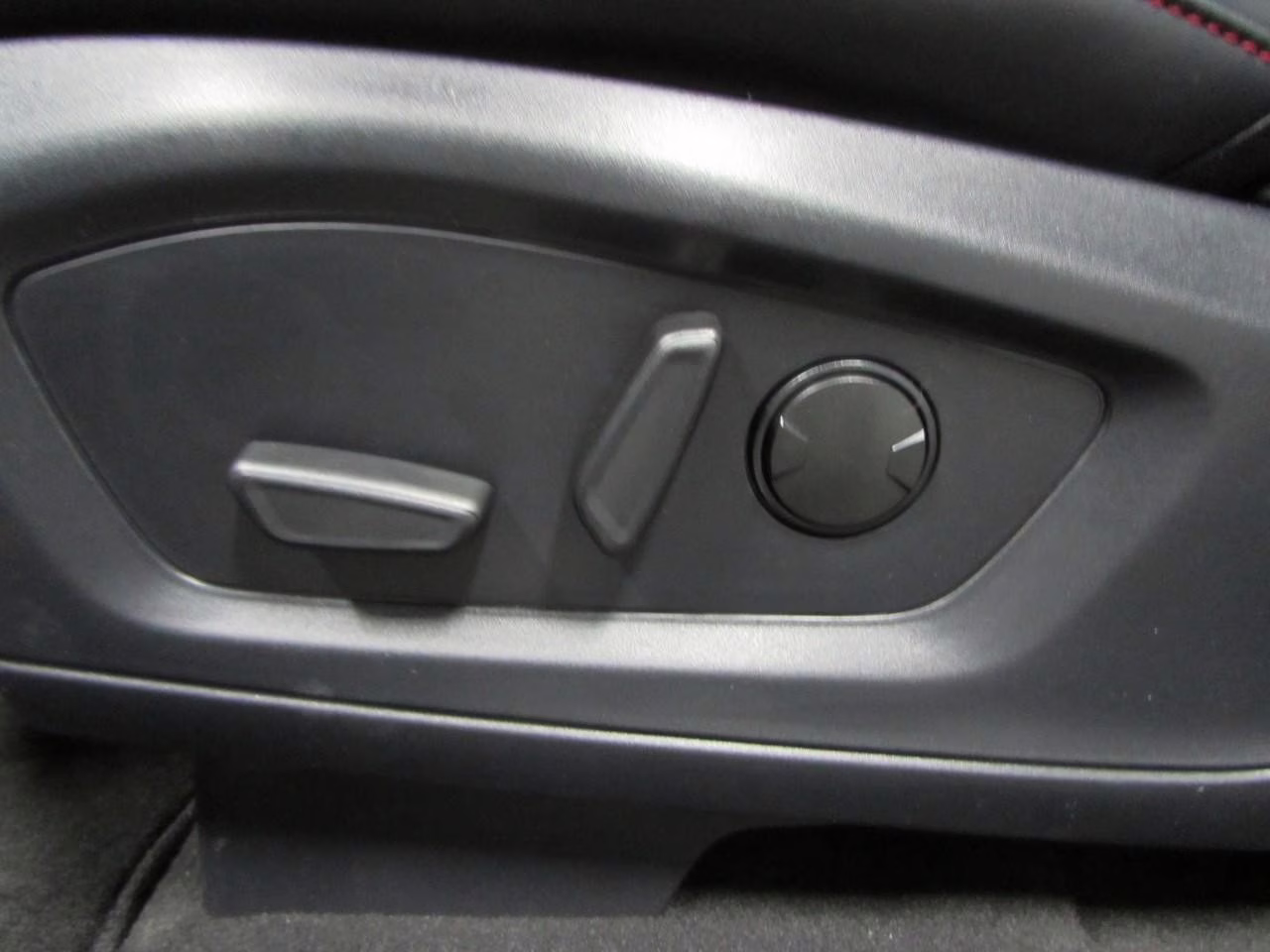 2026 Agate Black Metallic Ford Explorer ST-Line 4X4 SUV