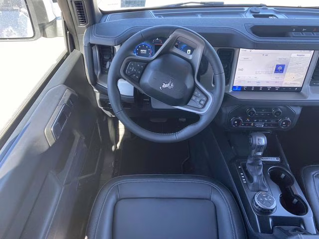 2026 Avalanche Ford Bronco Outer Banks 4X4 SUV