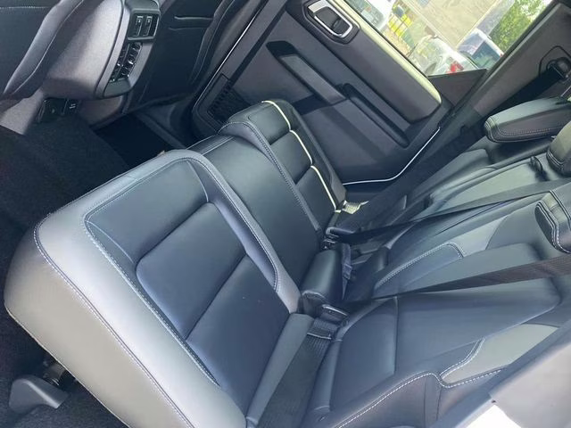 2026 Oxford White Ford Bronco Outer Banks 4X4 SUV