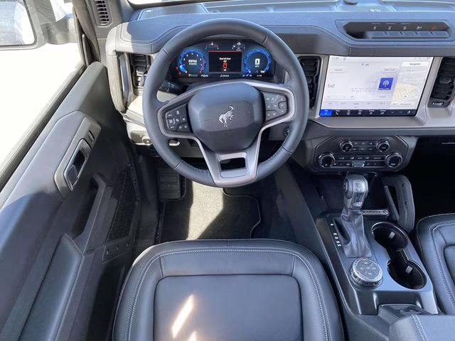 2026 Avalanche Ford Bronco Outer Banks 4X4 SUV