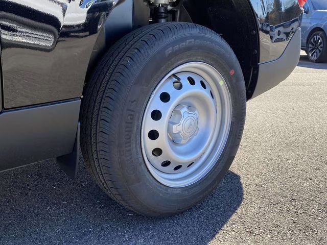 2026 Shadow Black Ford Maverick XL FWD Truck