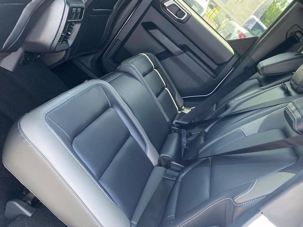 2026 Oxford White Ford Bronco Outer Banks 4X4 SUV