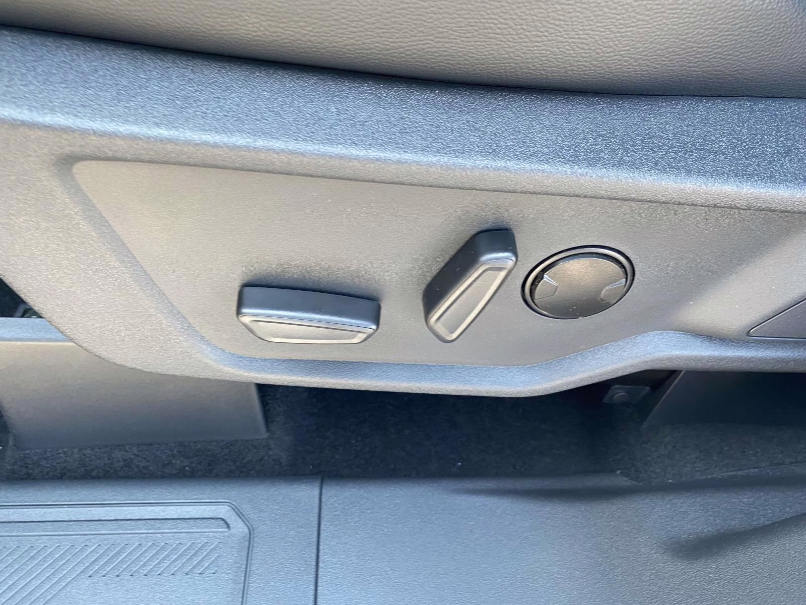 2026 Oxford White Ford Bronco Outer Banks 4X4 SUV