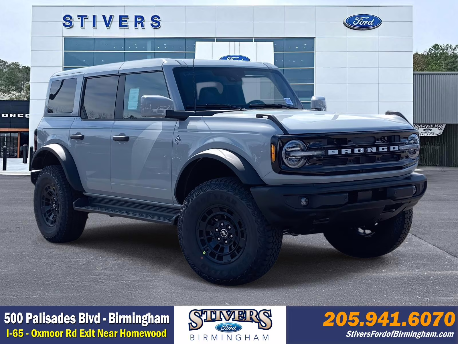 2026 Avalanche Ford Bronco Outer Banks 4X4 SUV