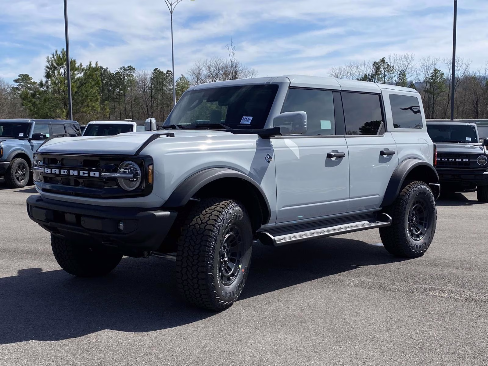 2026 Avalanche Ford Bronco Outer Banks 4X4 SUV