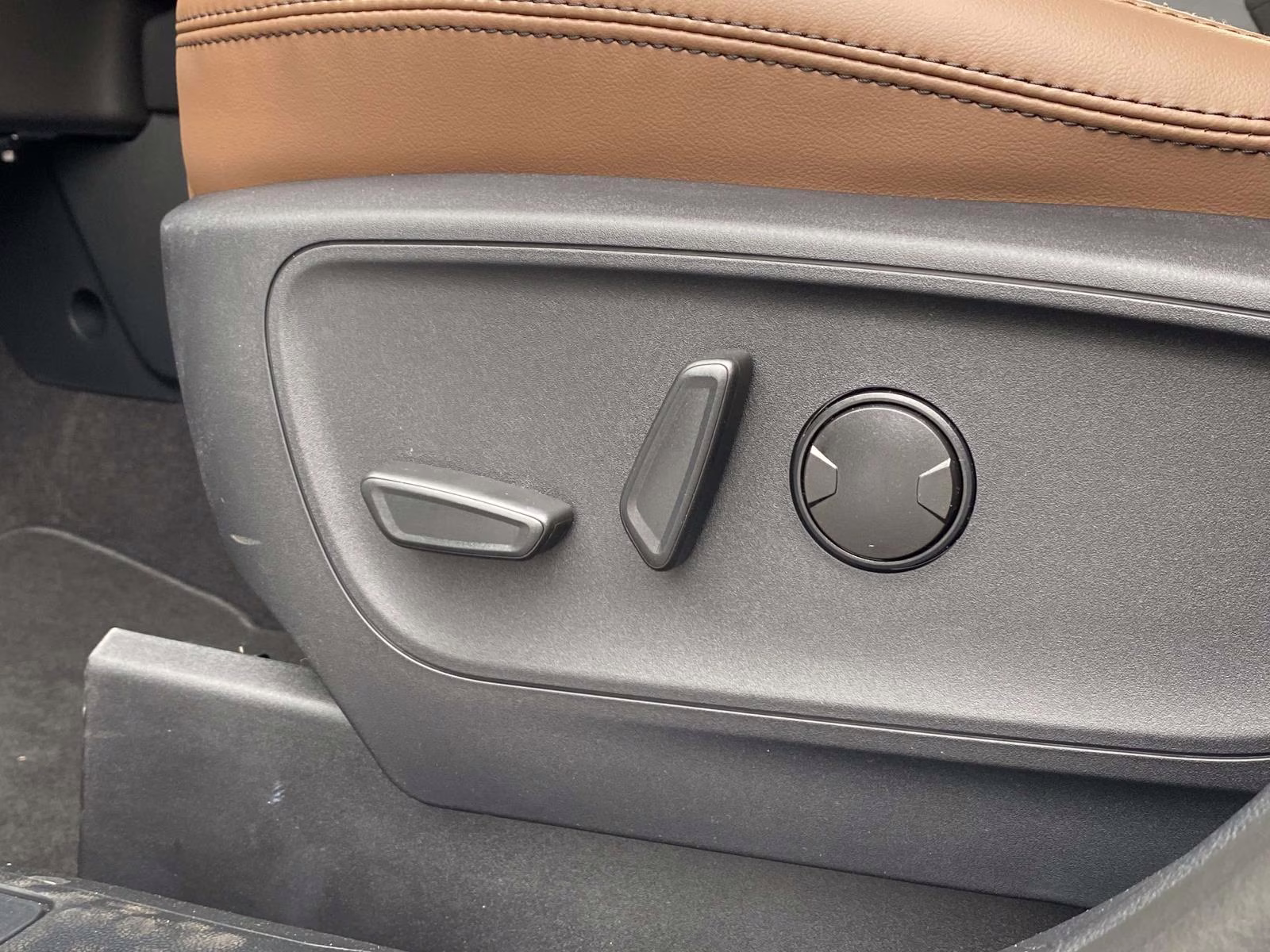 2026 Oxford White Ford Bronco Sport Outer Banks 4X4 SUV