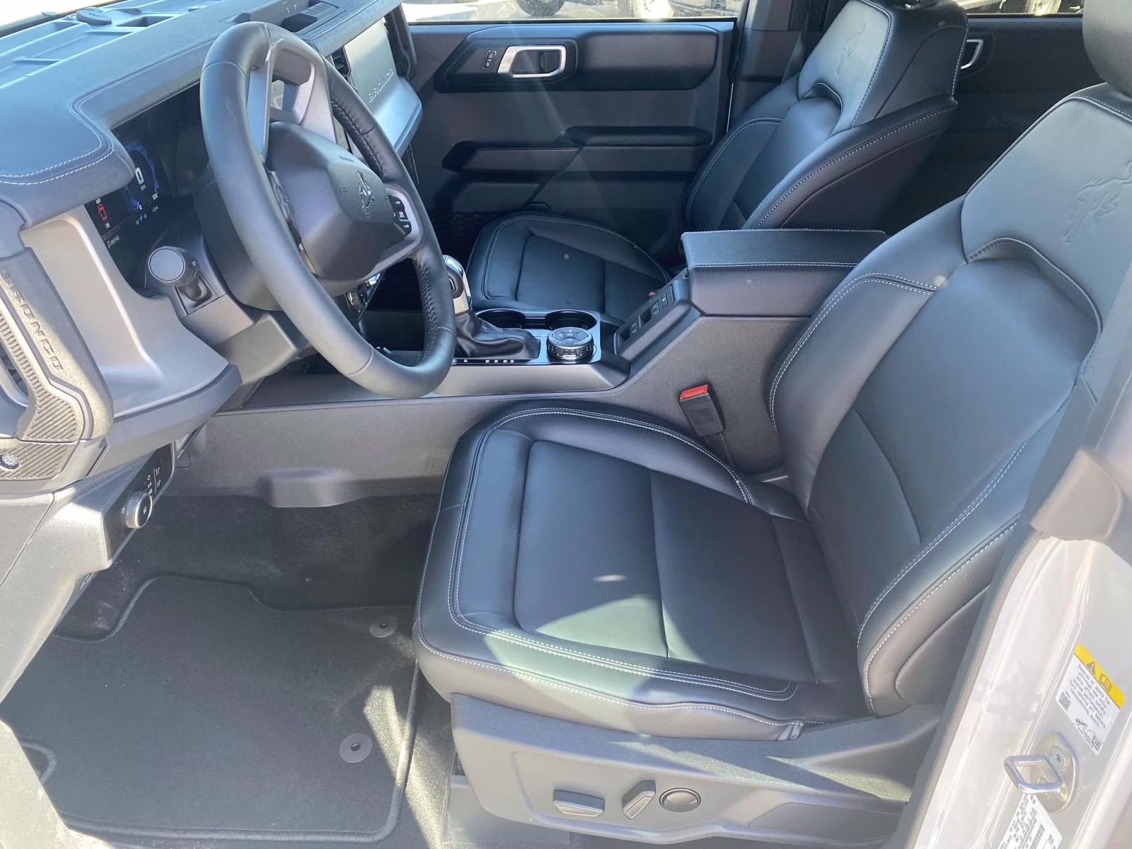 2026 Avalanche Ford Bronco Outer Banks 4X4 SUV