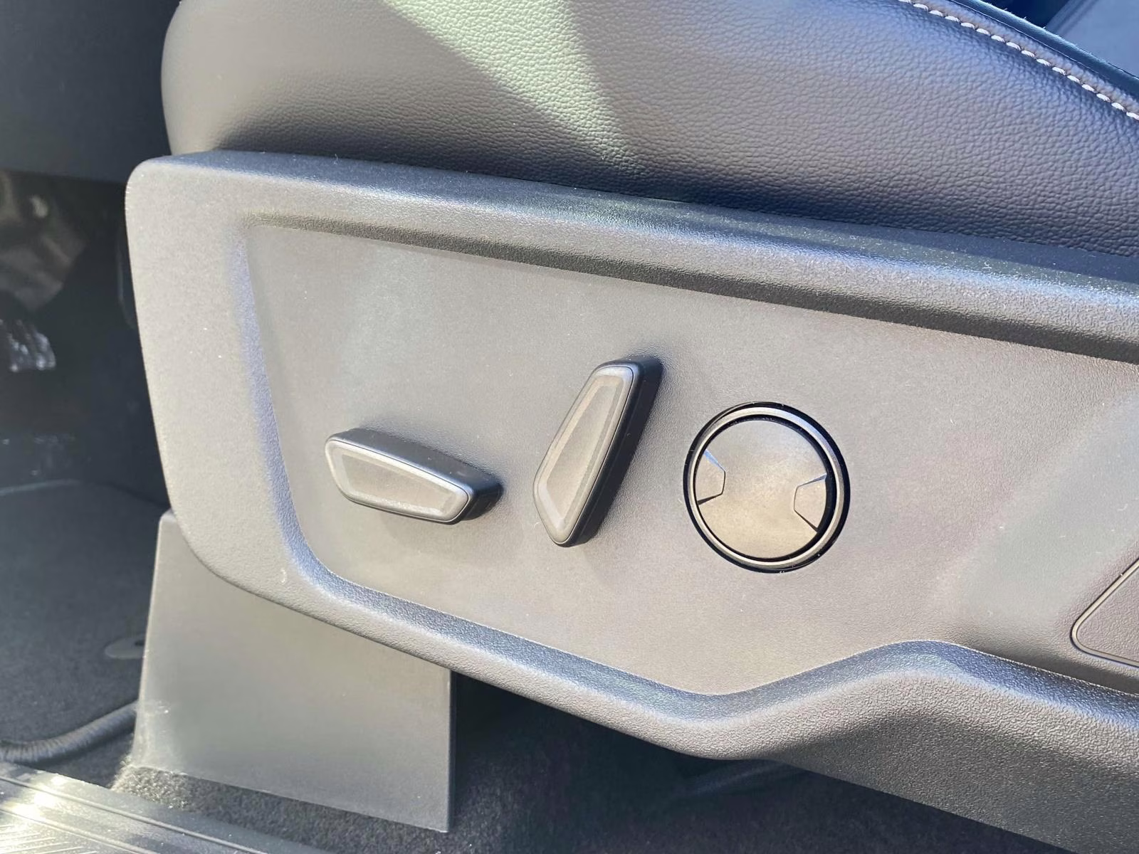 2026 Avalanche Ford Bronco Outer Banks 4X4 SUV