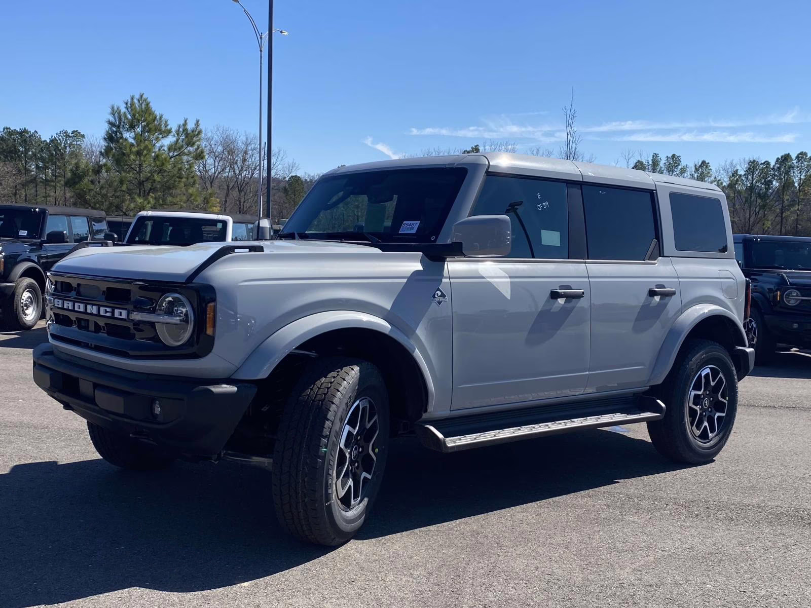 2026 Avalanche Ford Bronco Outer Banks 4X4 SUV