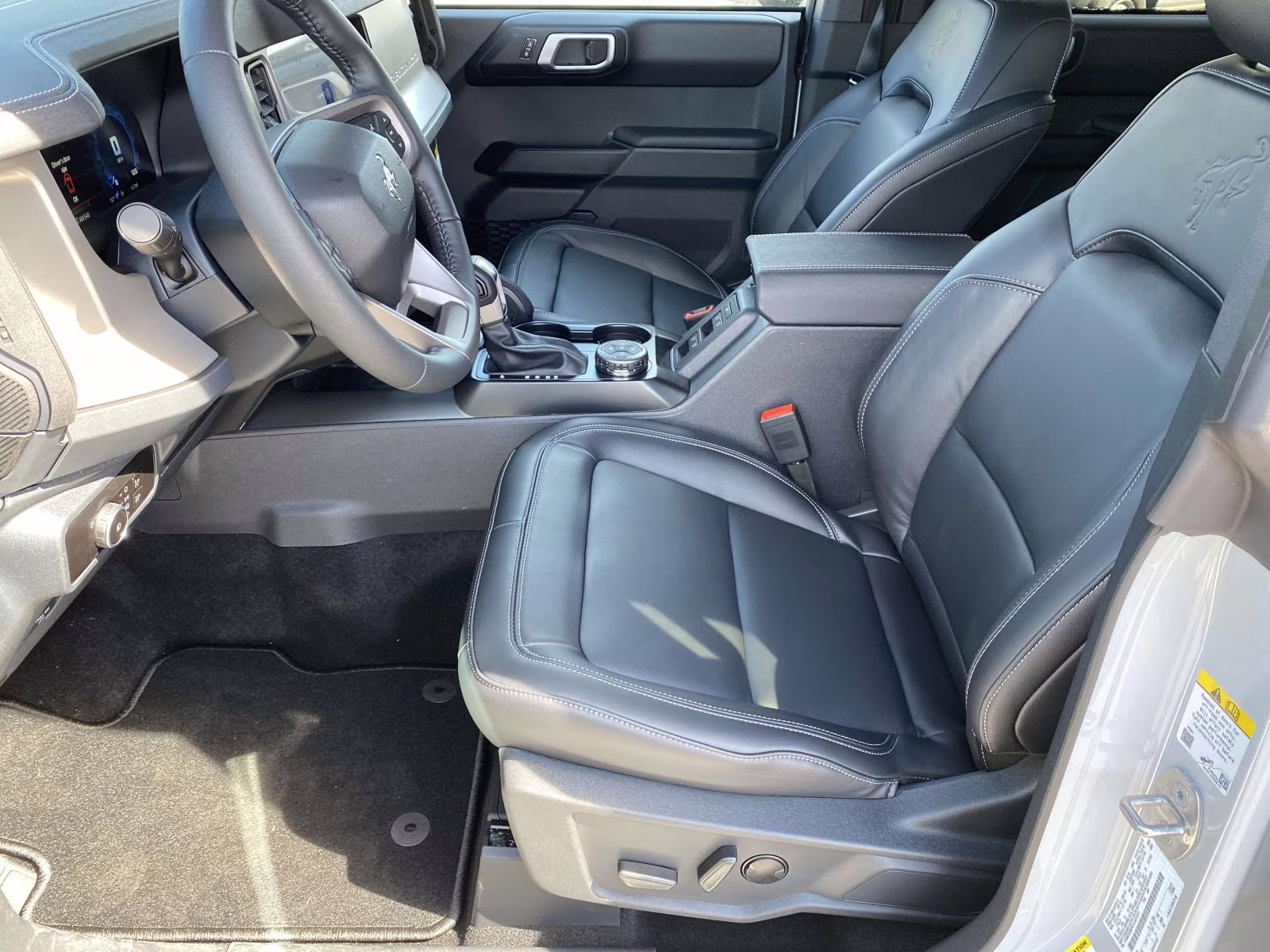 2026 Avalanche Ford Bronco Outer Banks 4X4 SUV