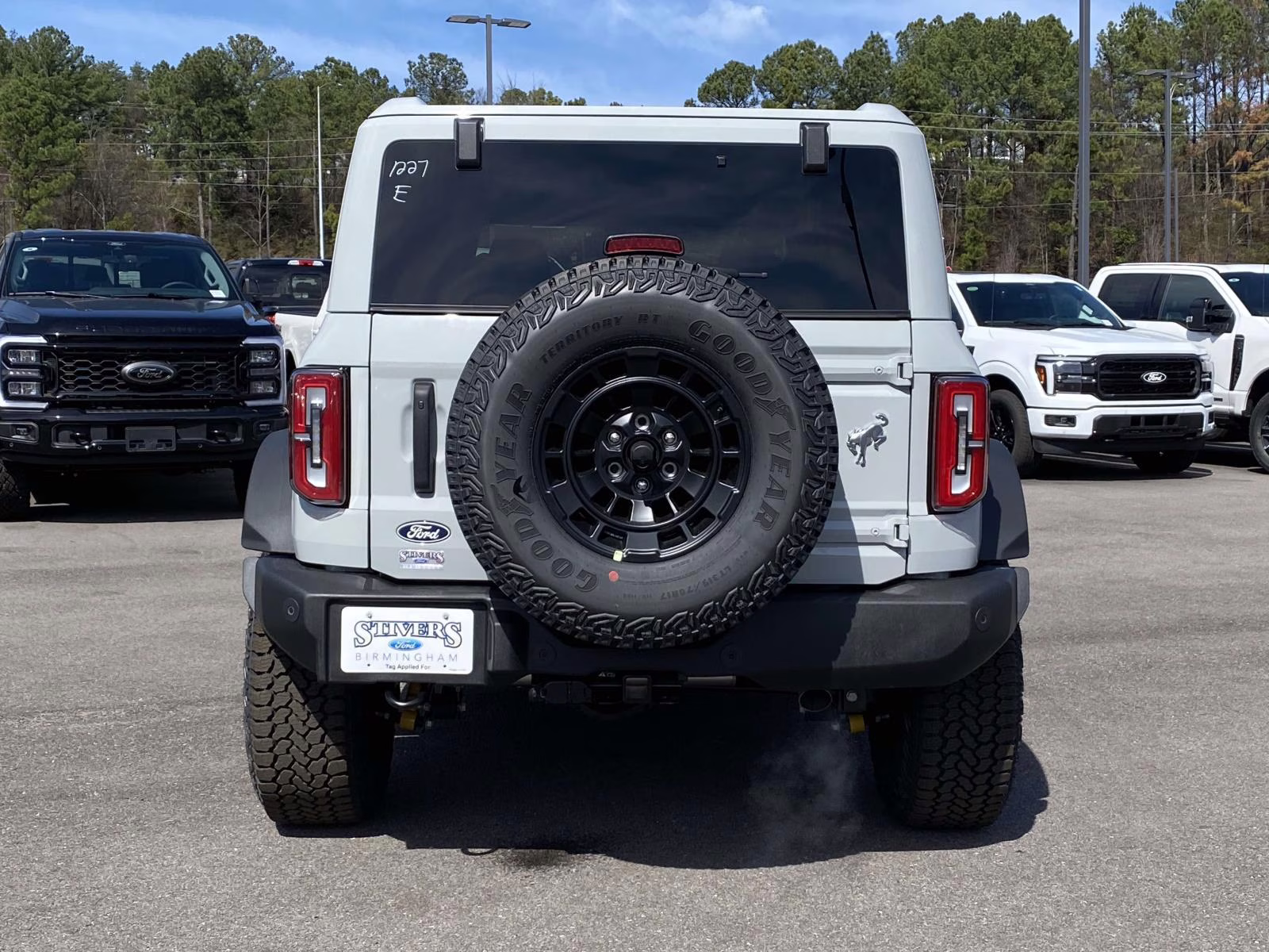 2026 Avalanche Ford Bronco Outer Banks 4X4 SUV