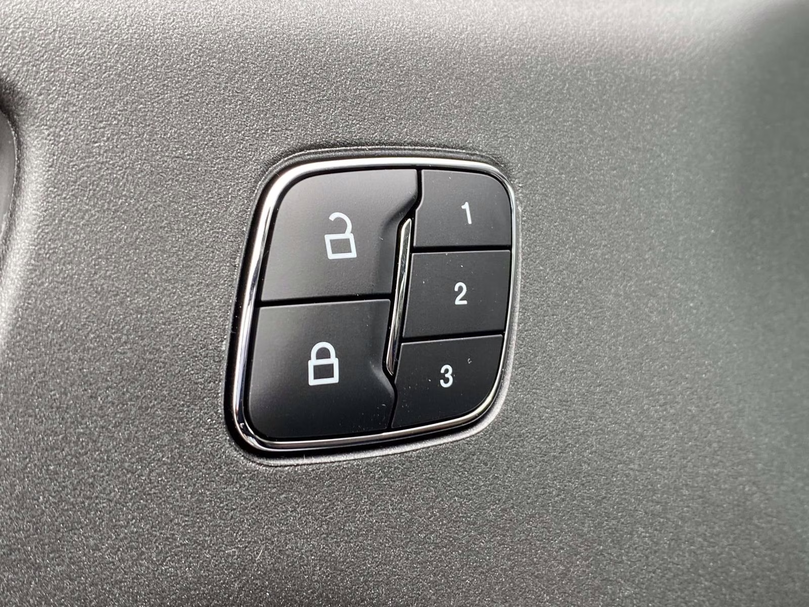 2026 Oxford White Ford Bronco Sport Outer Banks 4X4 SUV