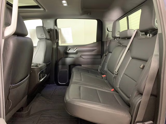 2022 Pacific Blue Metallic GMC Sierra 1500 SLT 4X4 Truck