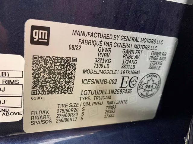 2022 Pacific Blue Metallic GMC Sierra 1500 SLT 4X4 Truck