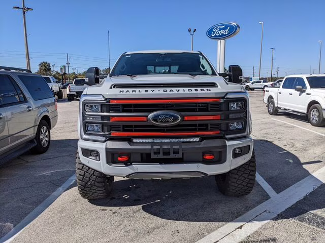 2026 Avalanche Ford Super Duty F-250 SRW Lariat 4X4 Truck