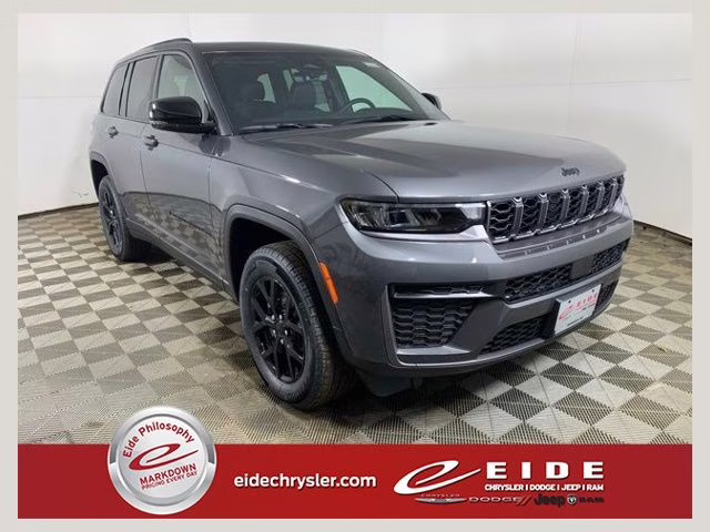 2026 Baltic Gray Metallic Clearcoat Jeep Grand Cherokee Altitude 4X4 SUV