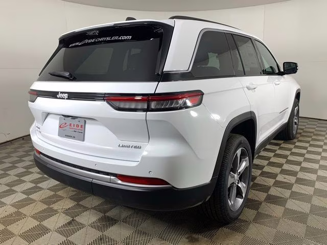 2026 Bright White Clearcoat Jeep Grand Cherokee Limited 4X4 SUV