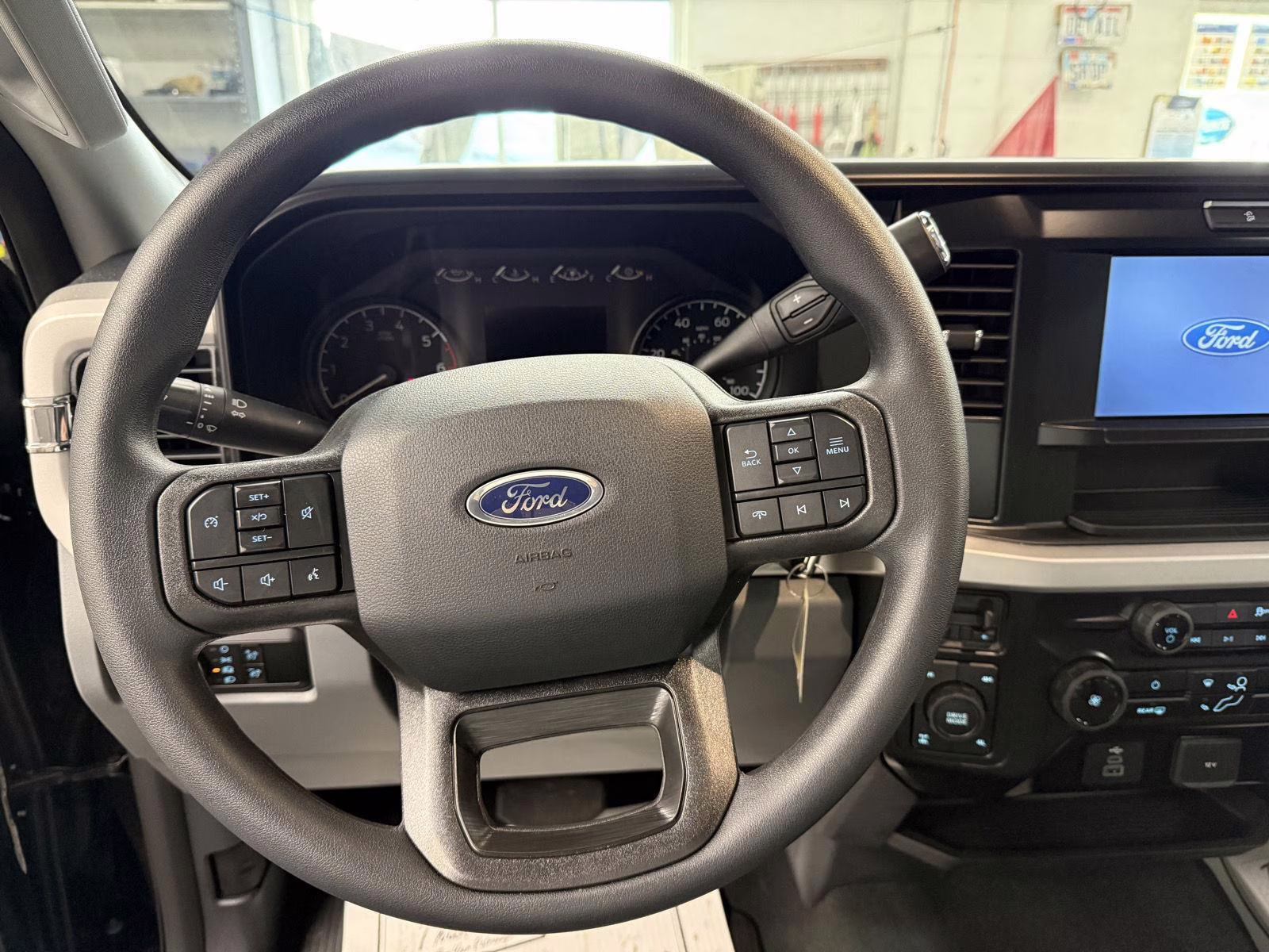 2026 Agate Black Metallic Ford Super Duty F-350 SRW XLT 4X4 Truck