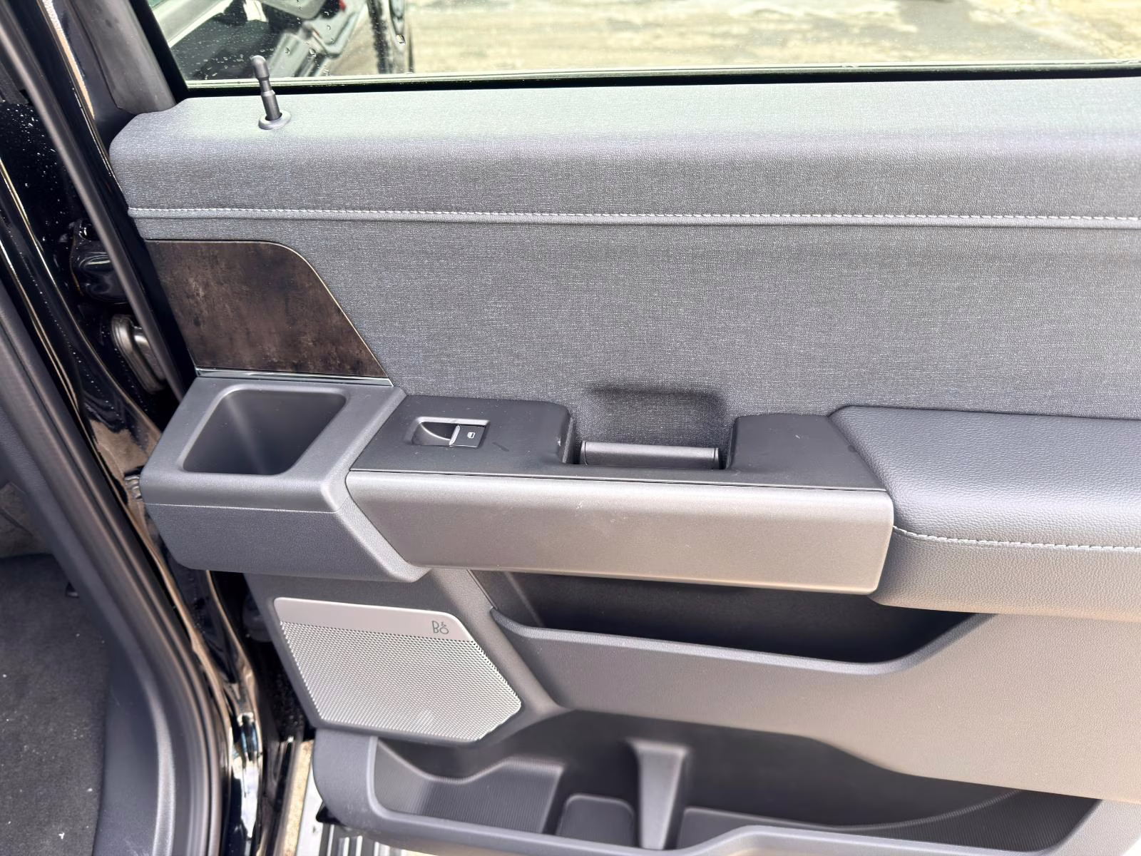 2026 Agate Black Ford Super Duty F-350 SRW Lariat 4X4 Truck