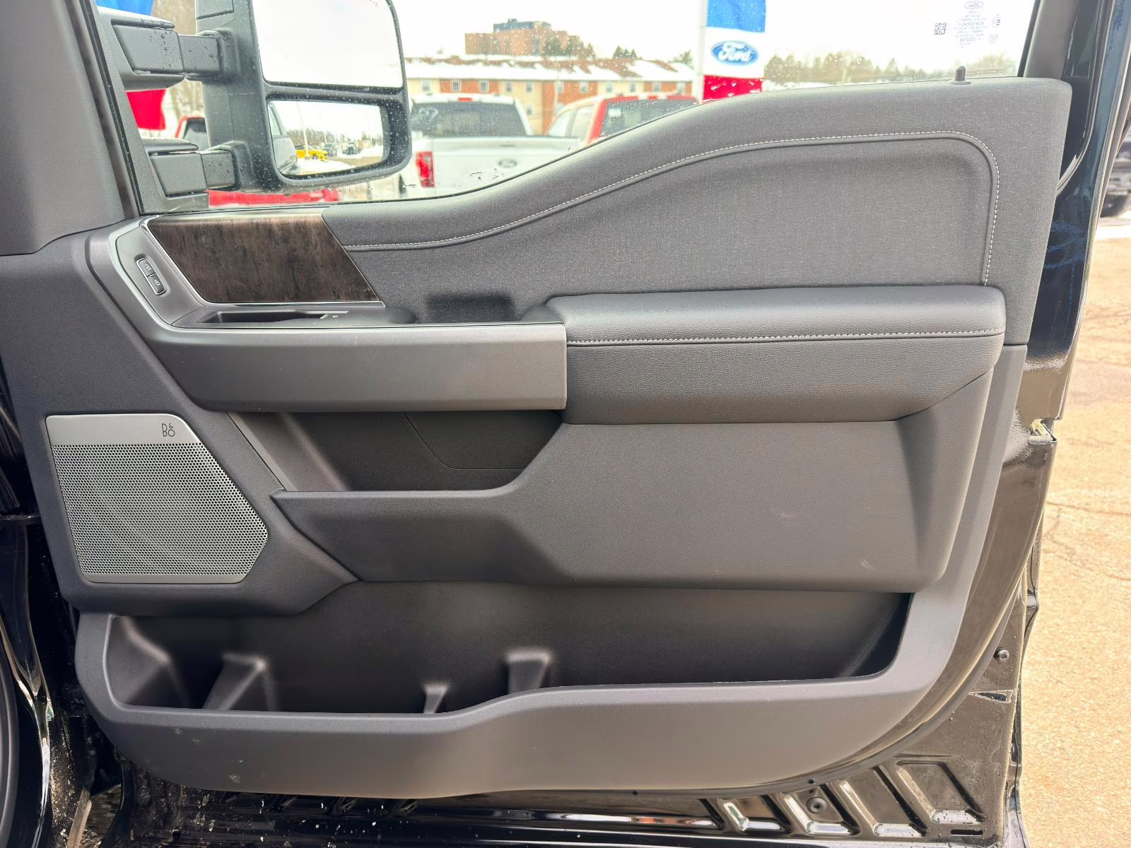 2026 Agate Black Ford Super Duty F-350 SRW Lariat 4X4 Truck