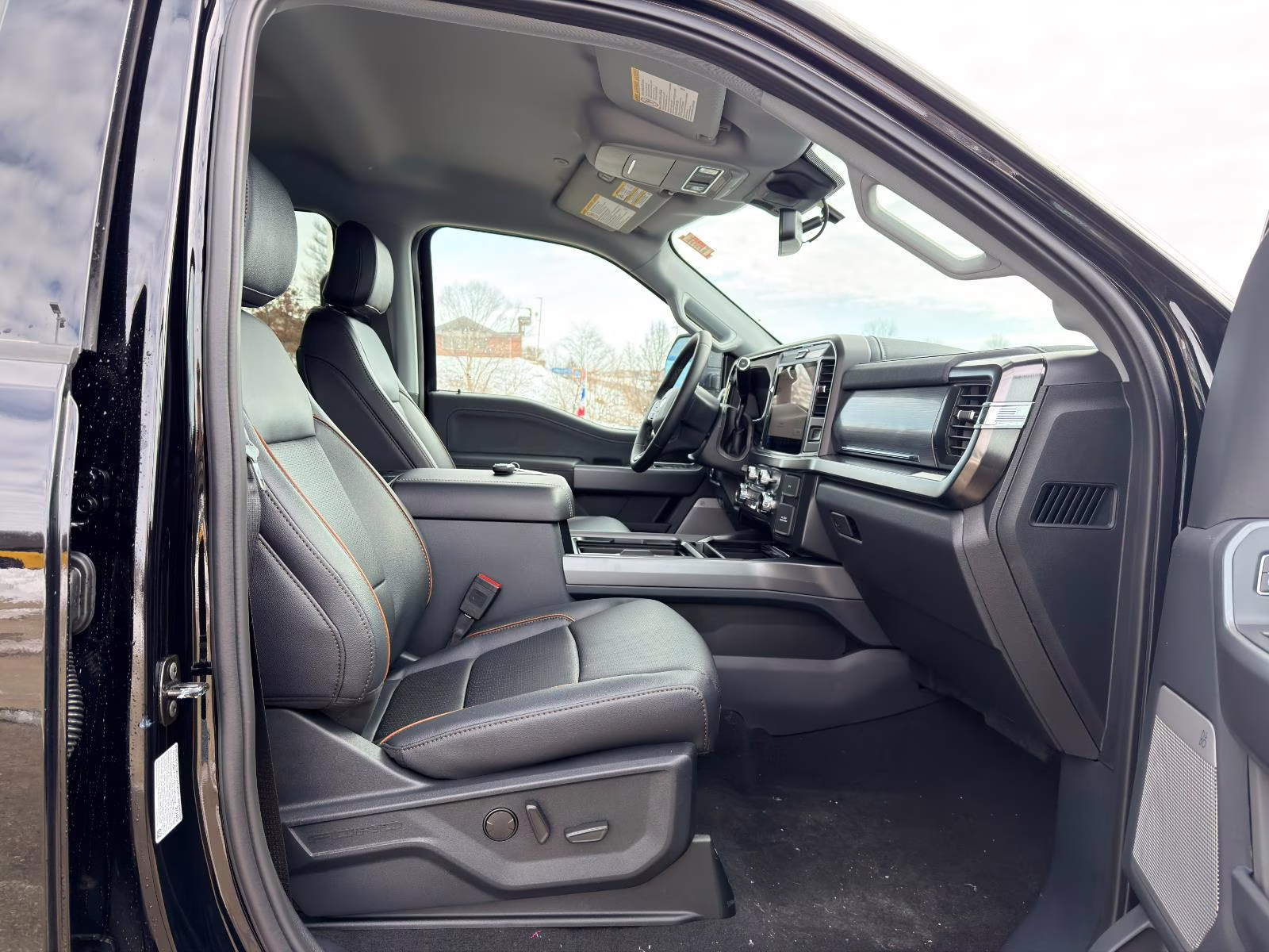 2026 Agate Black Ford Super Duty F-350 SRW Lariat 4X4 Truck