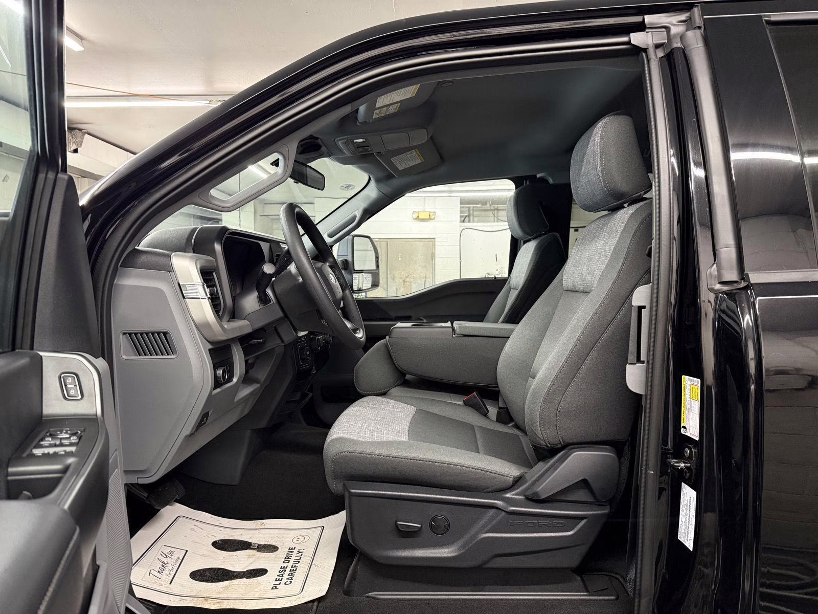 2026 Agate Black Metallic Ford Super Duty F-350 SRW XLT 4X4 Truck