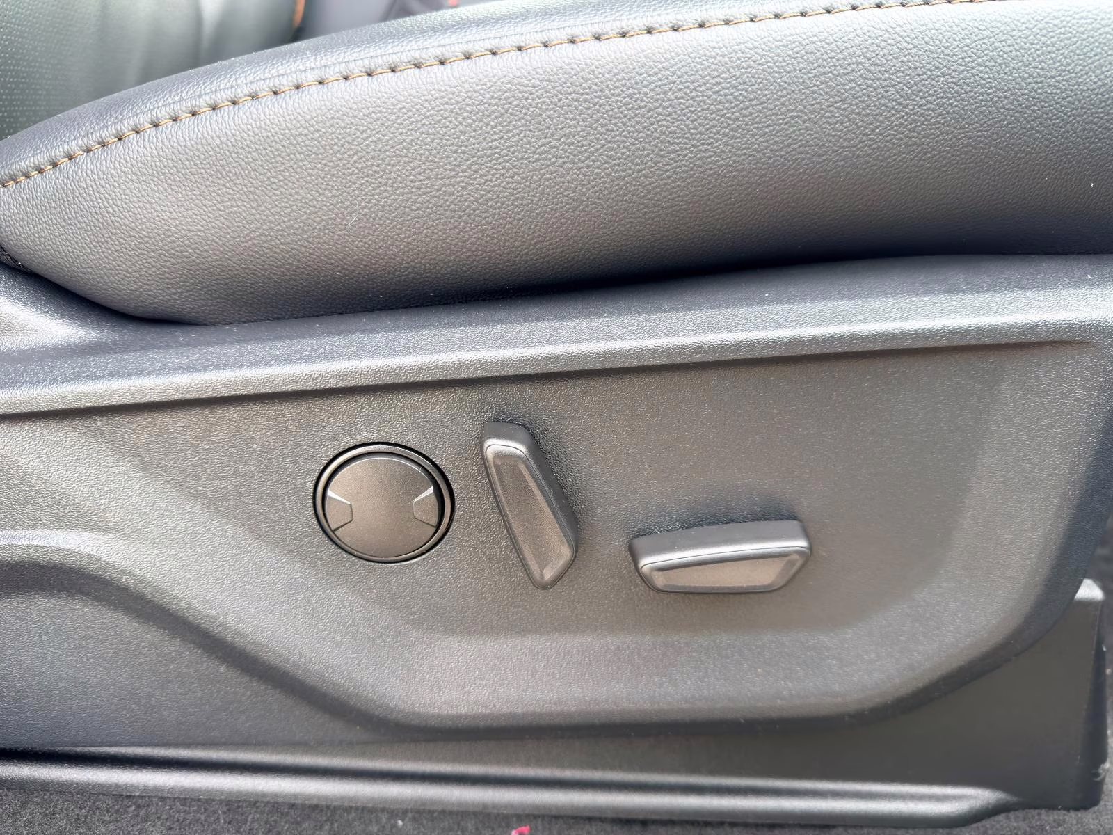 2026 Agate Black Ford Super Duty F-350 SRW Lariat 4X4 Truck