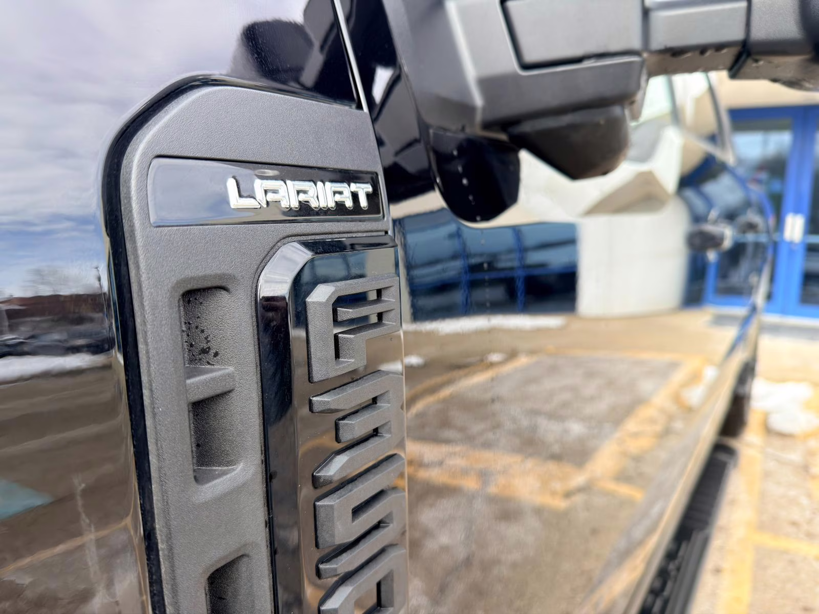 2026 Agate Black Ford Super Duty F-350 SRW Lariat 4X4 Truck