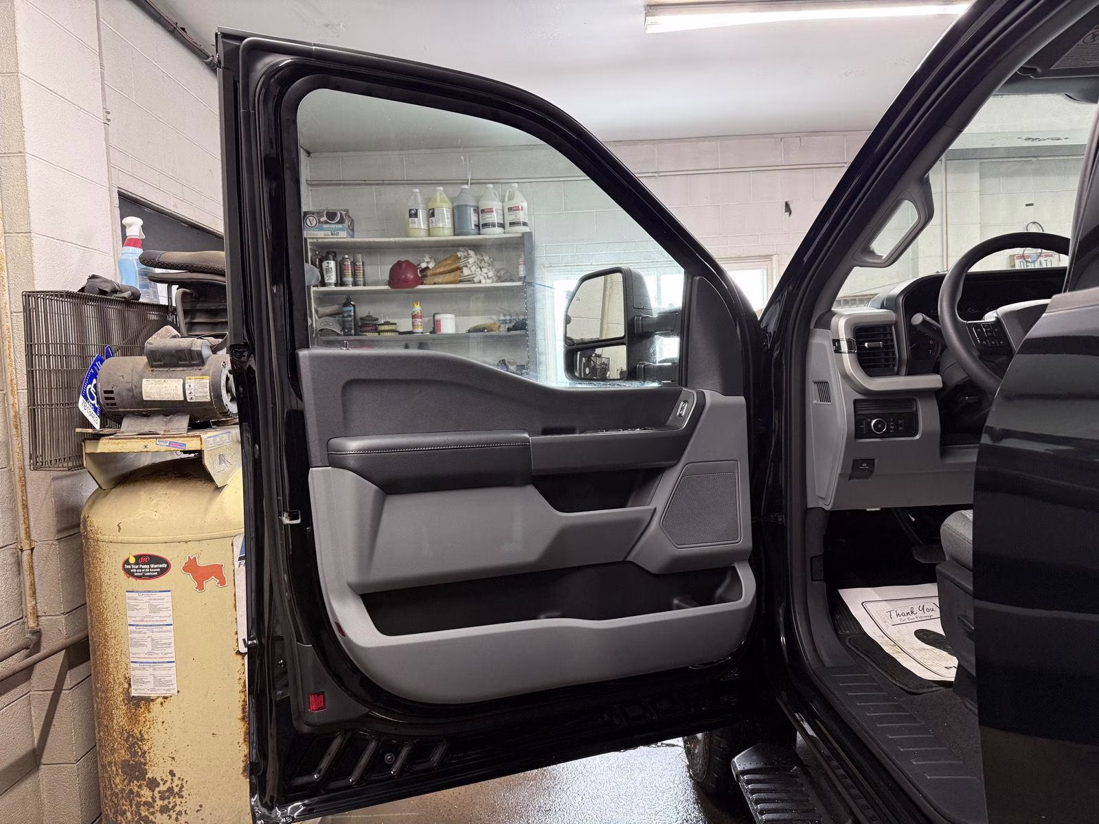 2026 Agate Black Metallic Ford Super Duty F-350 SRW XLT 4X4 Truck