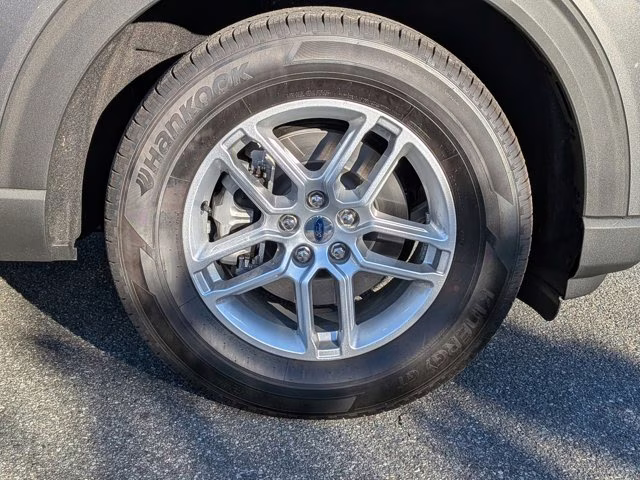 2026 Gray Metallic Ford Explorer Active 4X4 SUV