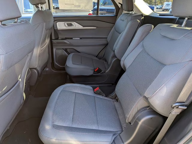 2026 Gray Metallic Ford Explorer Active 4X4 SUV