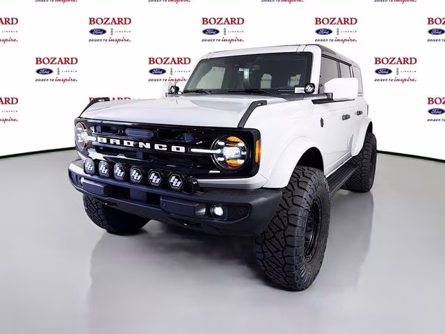 2026 Avalanche Gray Ford Bronco Outer Banks Bozard Built 4X4 SUV