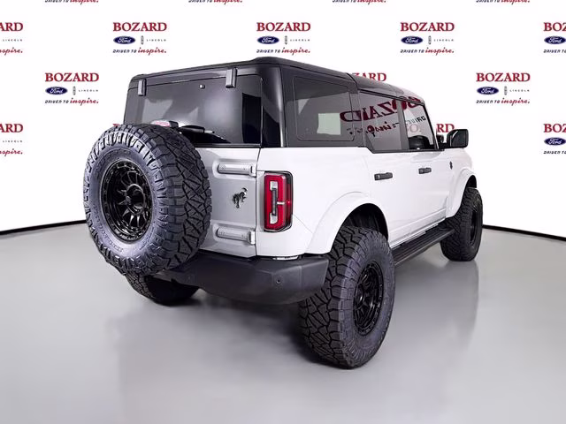 2026 Avalanche Gray Ford Bronco Outer Banks Bozard Built 4X4 SUV