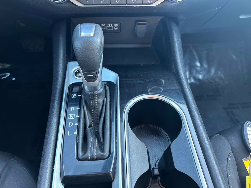 2024 Scarlet Ember Nissan Altima 2.5 SV FWD Sedan