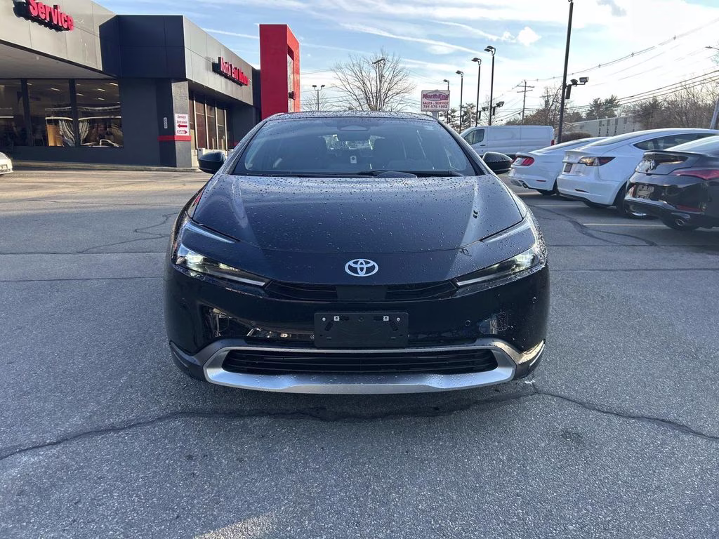 2025 Midnight Black Metallic Toyota Prius Plug-In Hybrid SE FWD Hatchback