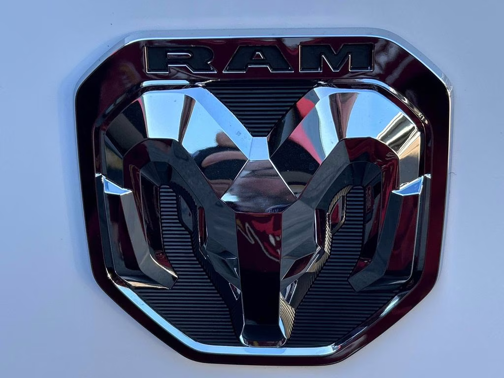 2023 Bright White Clearcoat Ram ProMaster 2500 High Roof FWD Van