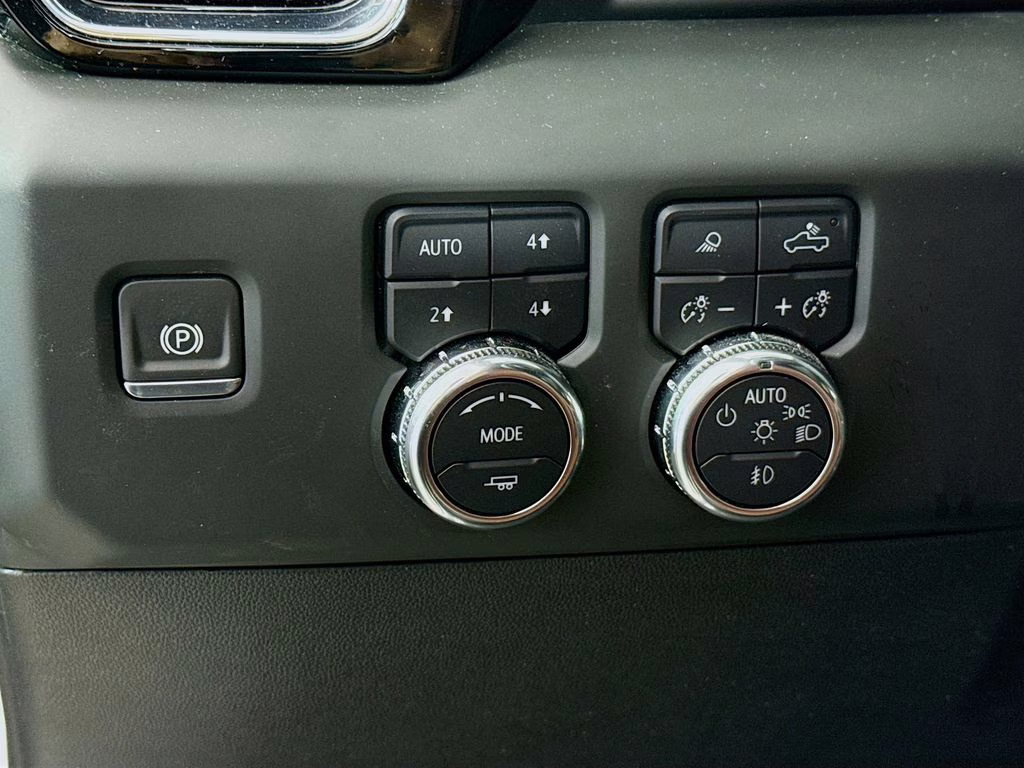 2024 White Frost Tricoat GMC Sierra 2500HD Denali Ultimate 4X4 Truck