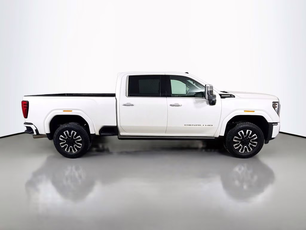 2024 White Frost Tricoat GMC Sierra 2500HD Denali Ultimate 4X4 Truck