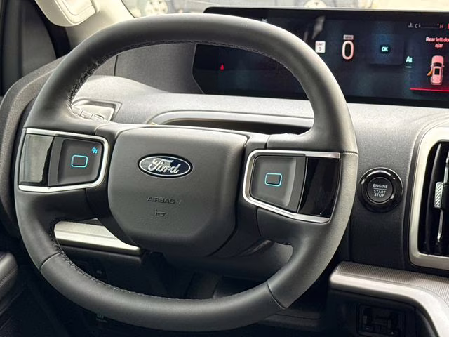 2026 Oxford White Ford Expedition Active RWD SUV