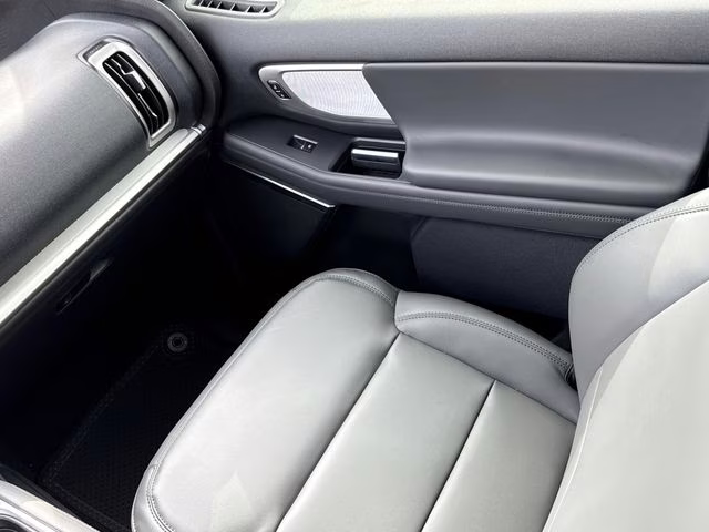 2026 Oxford White Ford Expedition Active RWD SUV