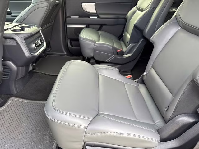 2026 Oxford White Ford Expedition Active RWD SUV