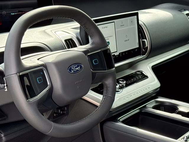 2026 Oxford White Ford Expedition Active RWD SUV