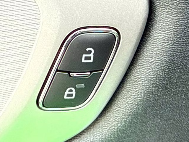 2026 Oxford White Ford Expedition Active RWD SUV