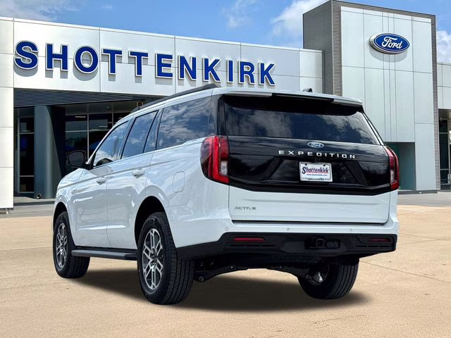 2026 Oxford White Ford Expedition Active RWD SUV