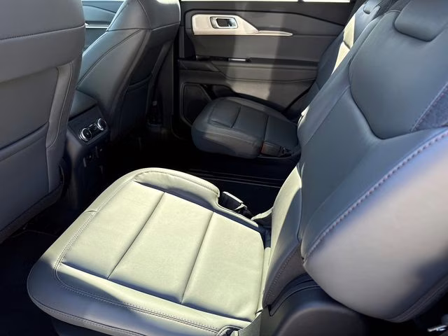 2026 White Ford Explorer Active RWD SUV